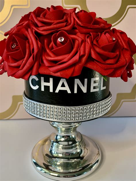 chanel hat box with flowers|Chanelista .